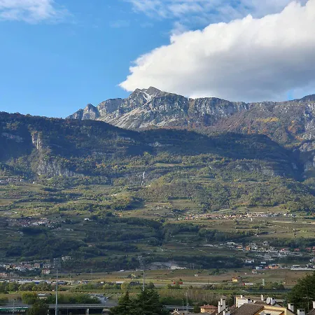 Vista Mozzafiato Sulle Alpi Pansiyon *