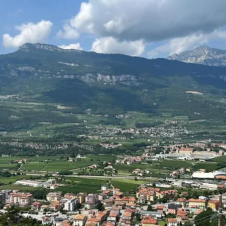 Vista Mozzafiato Sulle Alpi Rovereto (Trentino Alto Adige)